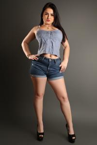 610897029: Chica busca chico en Madrid