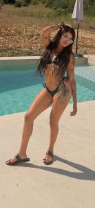 613699820: Chica busca chico en Ibiza