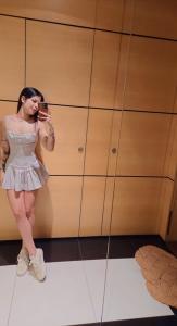 695071289: Chica busca chico en Barcelona
