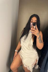 745001625: Chica busca chico en Pontevedra