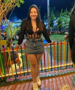 672395518: Chica busca chico en Palencia