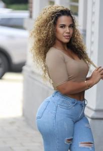 632270484: Chica busca chico en Córdoba