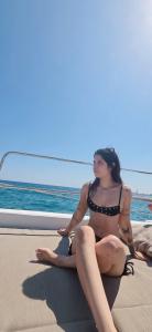 695071289: Chica busca chico en Barcelona