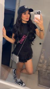 611223413: Chica busca chico en Barcelona