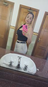 670354482: Chica busca chico en Valencia