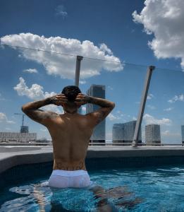 614836400: Chico busca chica en Tarragona