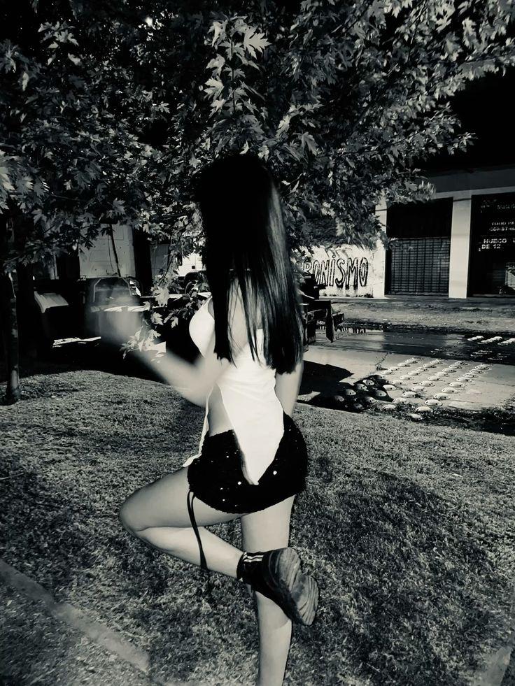 Chica busca chico en Cádiz: 