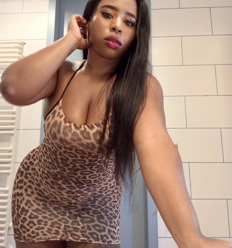 622280622: Chica busca chico en Gerona