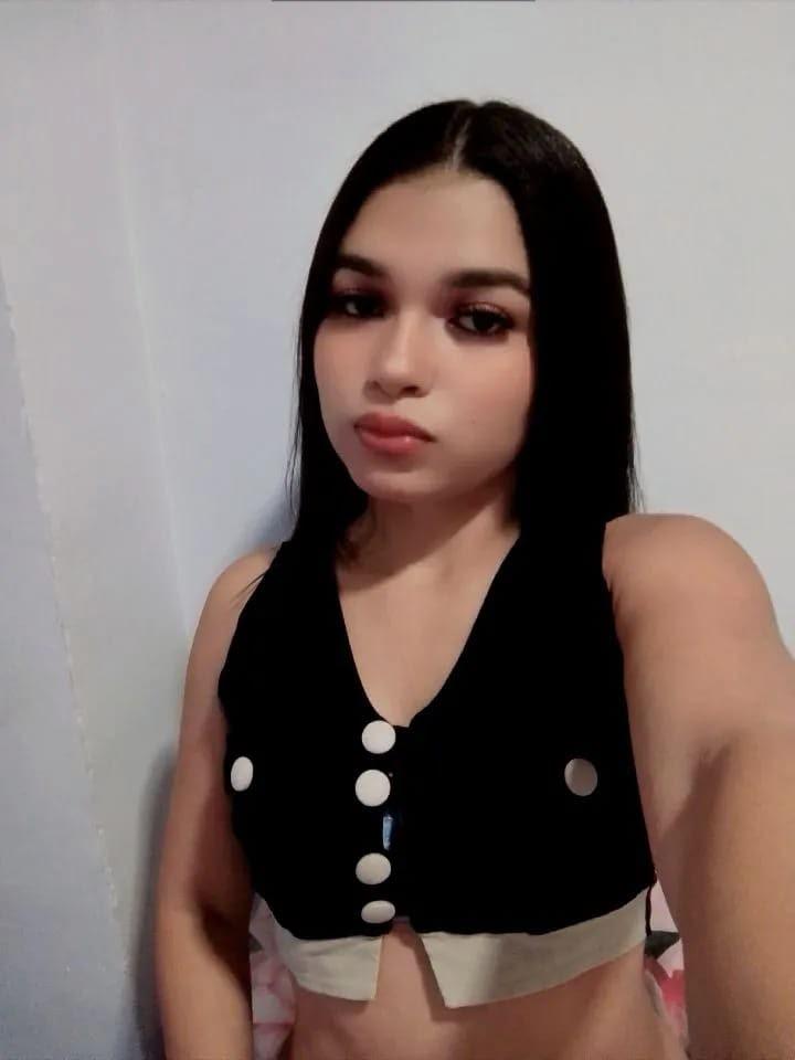 Chica busca chico en Huelva: 