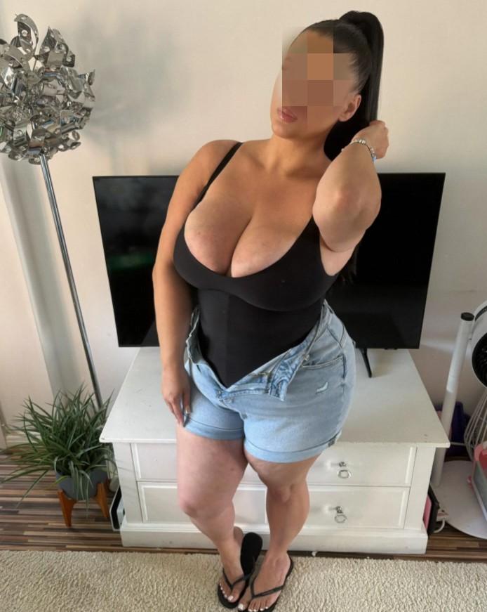Chica busca chico en Jaén: 