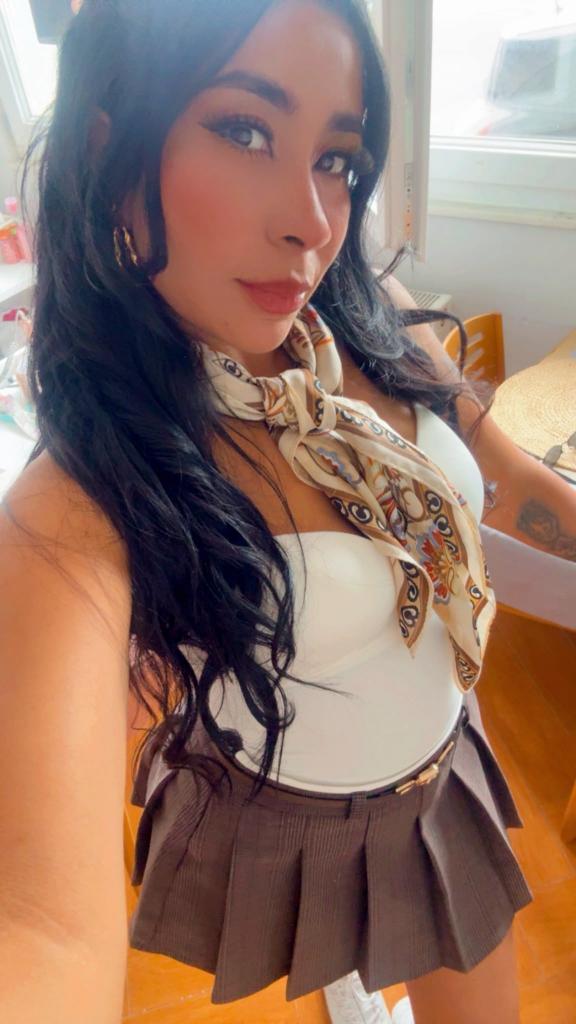 633183087: Chica busca chico en Asturias