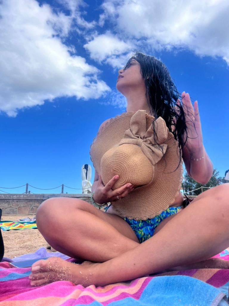 670354482: Chica busca chico en Valencia