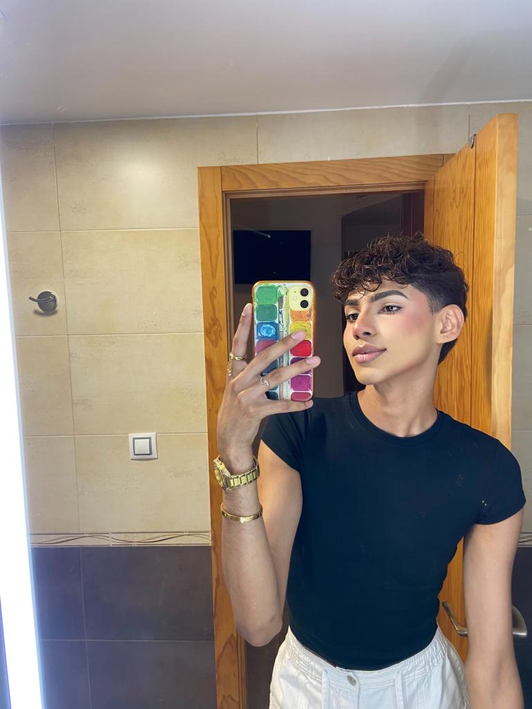 631461031: Chico busca chica en Málaga