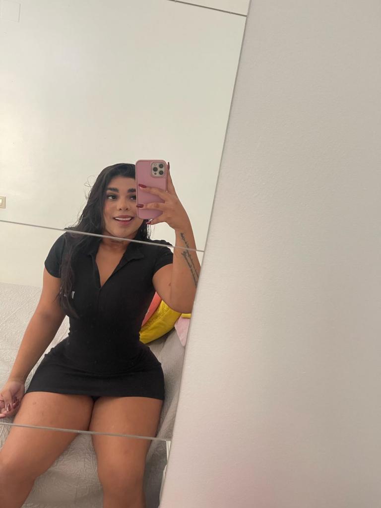 Chica busca chico en Cádiz: 