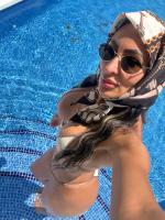 692524507: Chica busca chico en Madrid