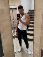 612293112: Chico busca chica en Valencia