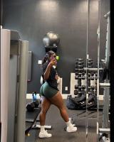 672359607: Chica busca chico en Sevilla