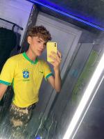 631461031: Chico busca chica en Málaga