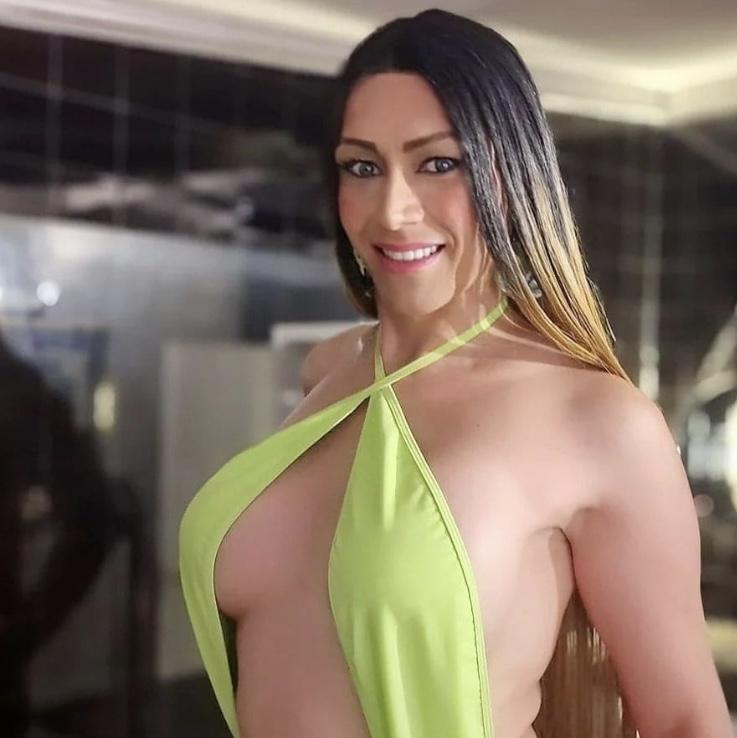 613655885: Transexual en Barcelona