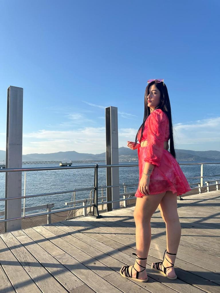 604396138: Chica busca chico en Pontevedra