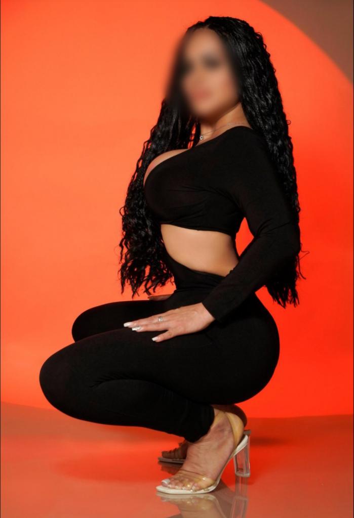 Chica busca chico en Tenerife: 
