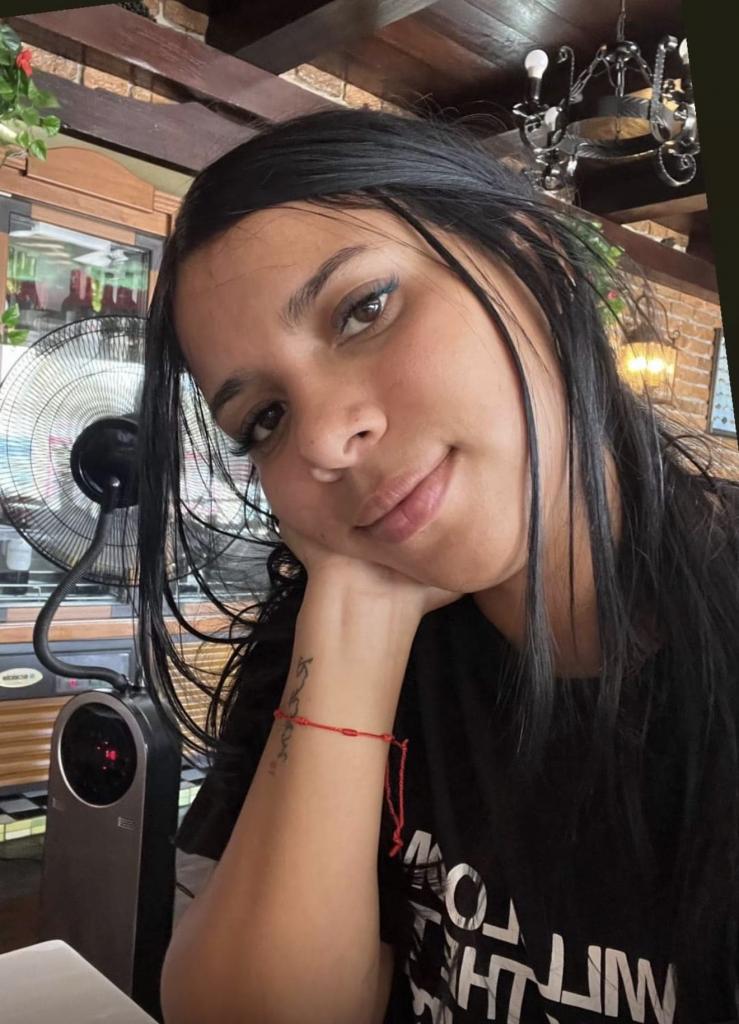 663463554: Chica busca chico en Tenerife