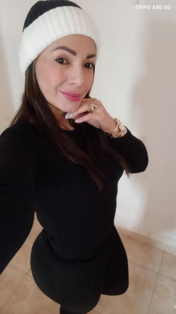 631351481: Chica busca chico en Huesca