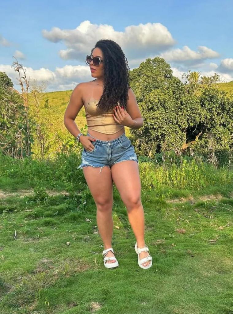 Chica busca chico en Tenerife: 