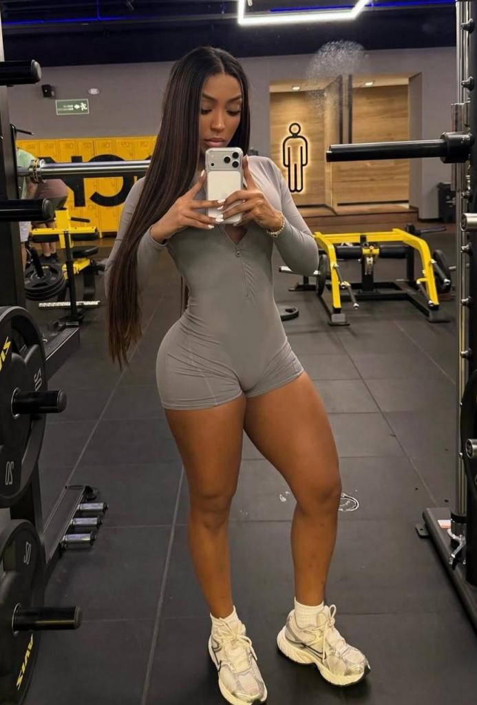 604973674: Chica busca chico en Madrid