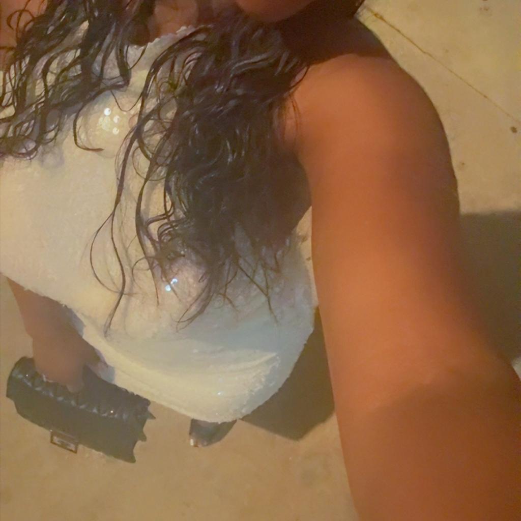 Chica busca chico en Huelva: 