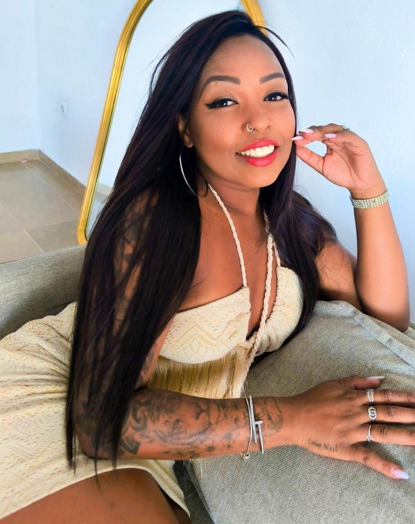 Chica busca chico en Málaga: Chica busca chico