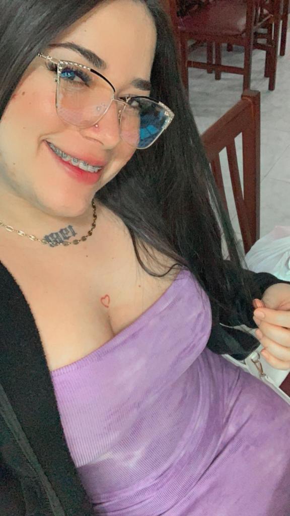 Chica busca chico en Almería: Chica busca chico