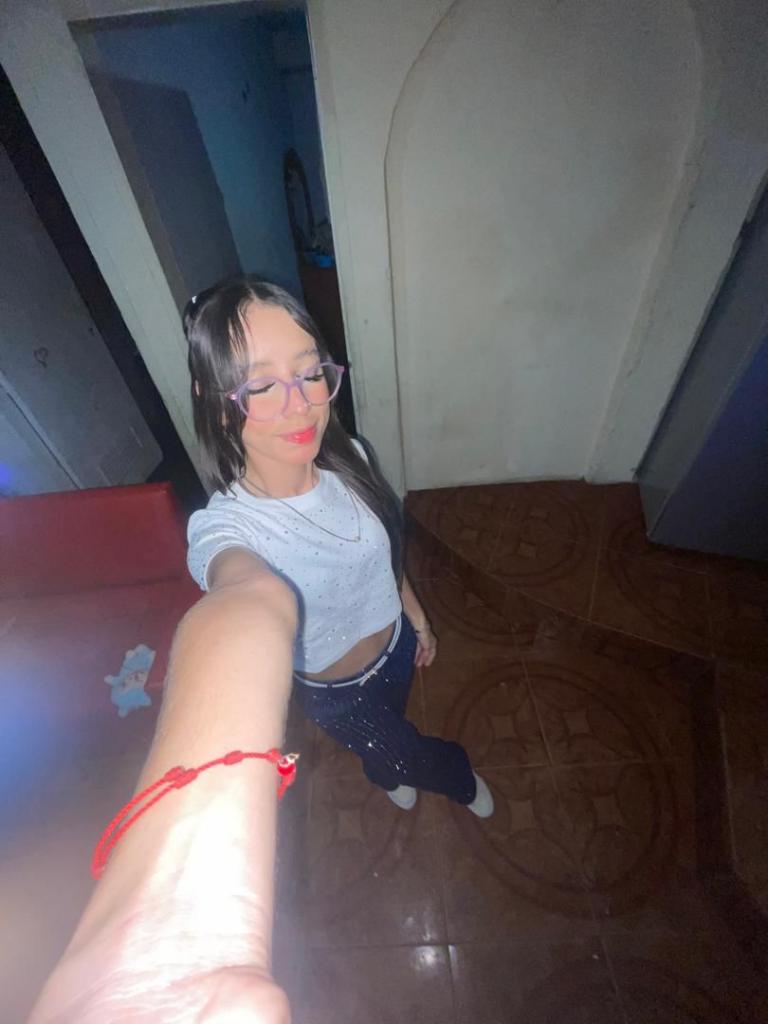 Chica busca chico en Almería: 