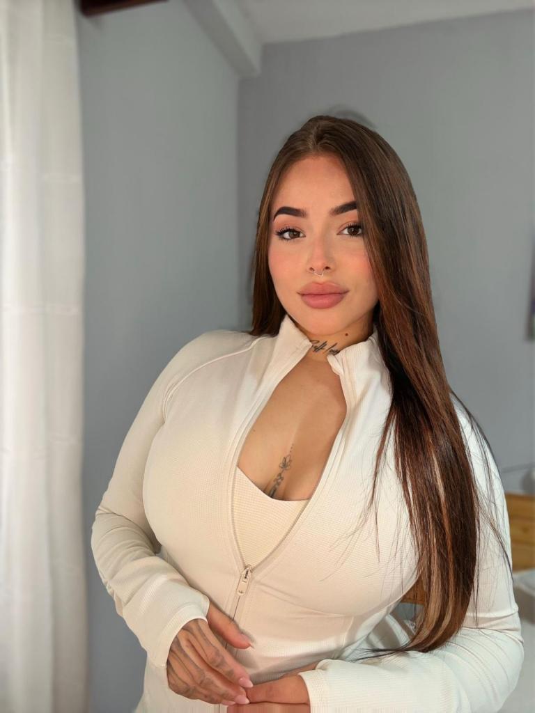 675794226: Chica busca chico en La Coruña