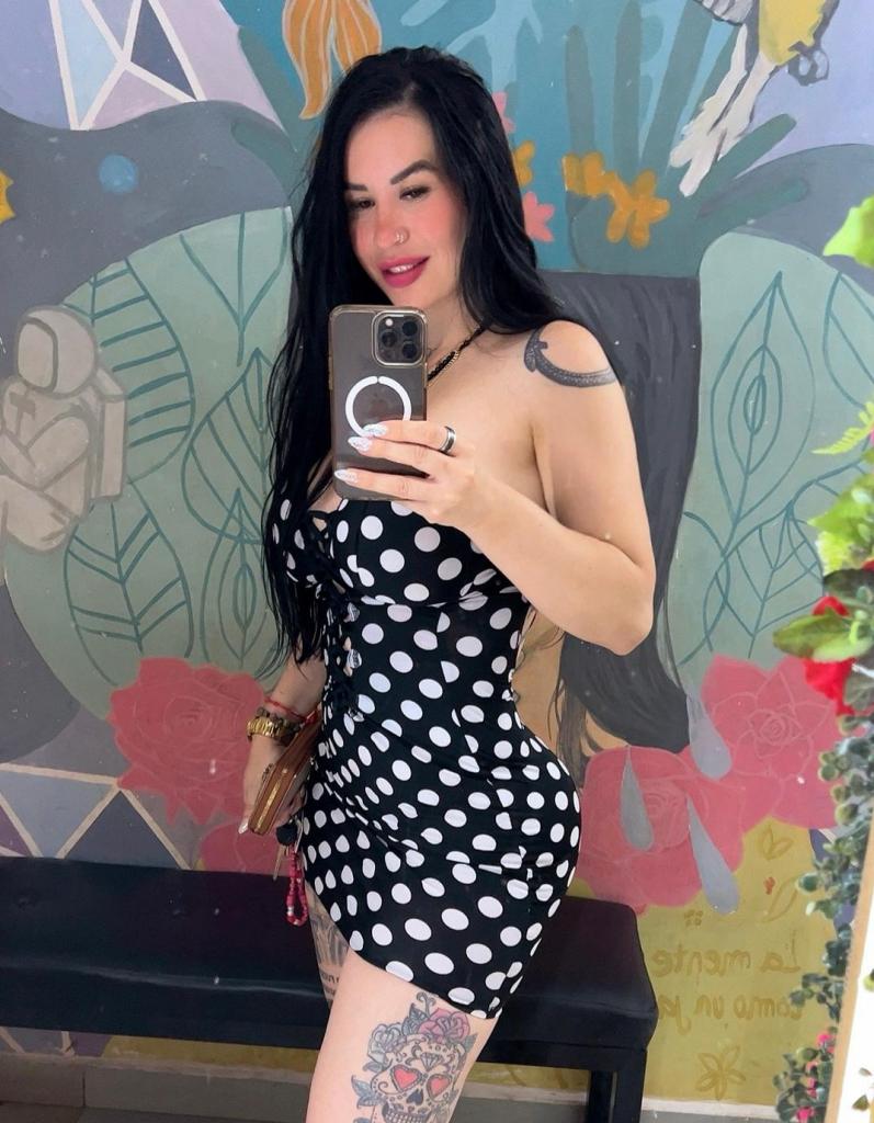 611754743: Chica busca chico en Valencia