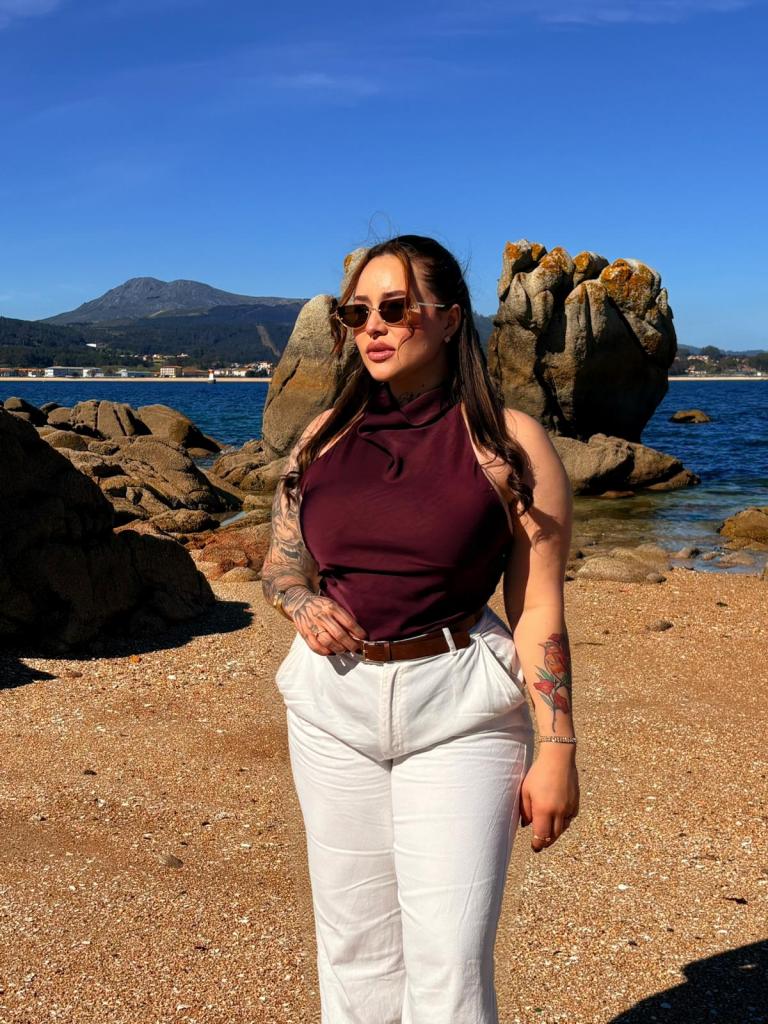 675794226: Chica busca chico en La Coruña