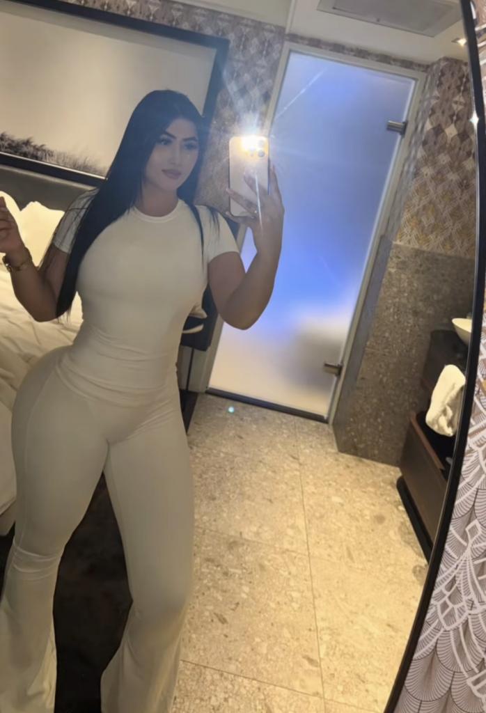 642504396: Chica busca chico en Sevilla