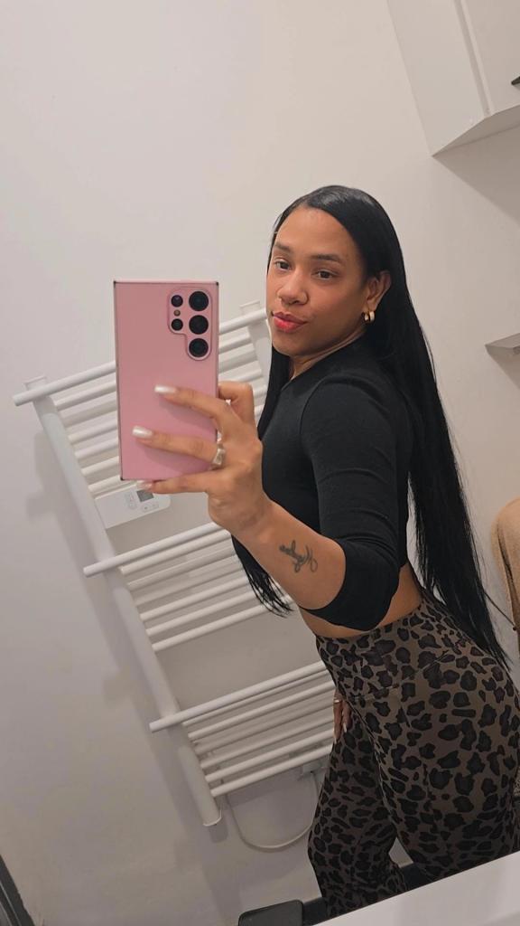 666430766: Chica busca chico en Málaga