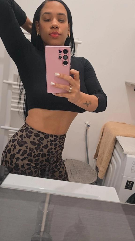 666430766: Chica busca chico en Málaga