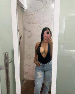 672643348: Chica busca chico en Málaga