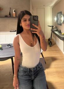 644163737: Chica busca chico en Asturias