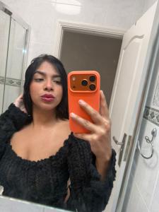 663463554: Chica busca chico en Tenerife