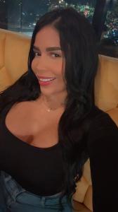 613771506: Chica busca chico en Barcelona