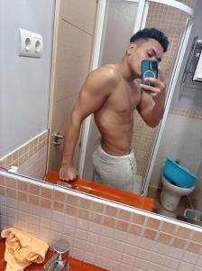 603264620: Chico busca chica en Madrid