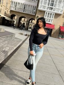 623514654: Chica busca chico en Navarra