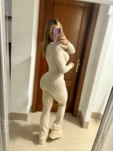 614389875: Chica busca chico en Las Palmas