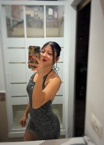 610952363: Chica busca chico en Barcelona