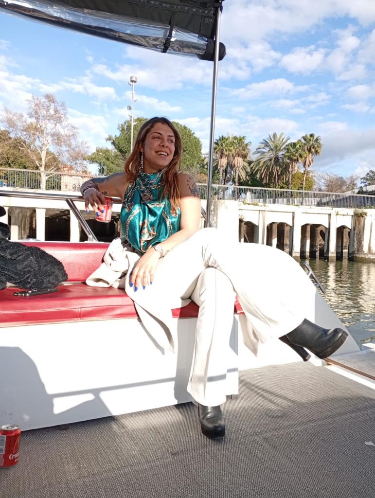 637619523: Chica busca chico en Madrid