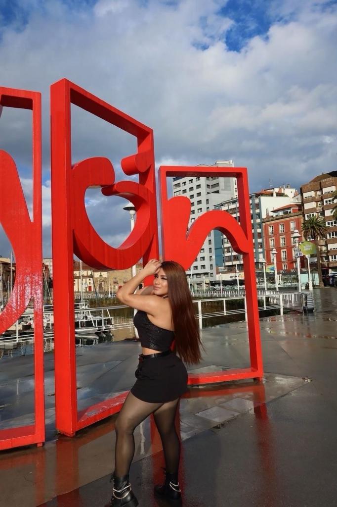 Chica busca chico en Barcelona: 