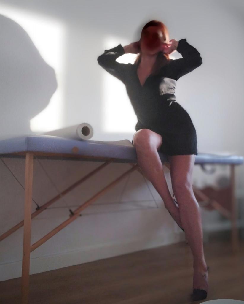 603255360: Chica busca chico en Cantabria